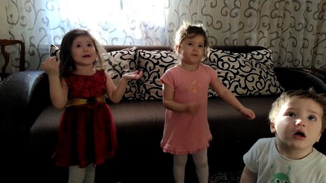 Колеса автобуса крутятся))) смотреть онлайн