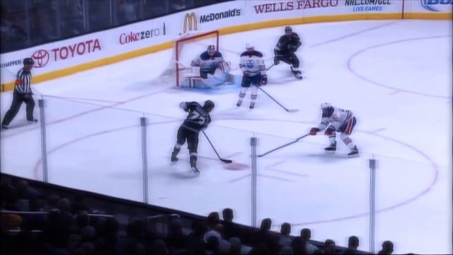 Holy Moly, Tyler Toffoli! смотреть онлайн