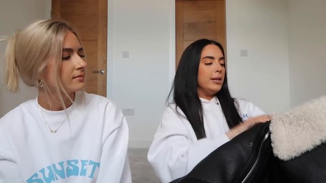 HUGE AUTUMN HAUL! | ZARA, ASOS etc! | Sophia and Cinzia смотреть онлайн