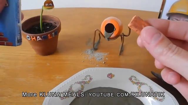 Kluna Eating Bricks And Cement For Breakfast!! Kluna Tik Dinner #23 _ ASMR Eating Sounds No Talk