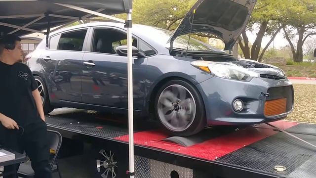 Forte5 blow off sounds and full send on the Dyno смотреть онлайн