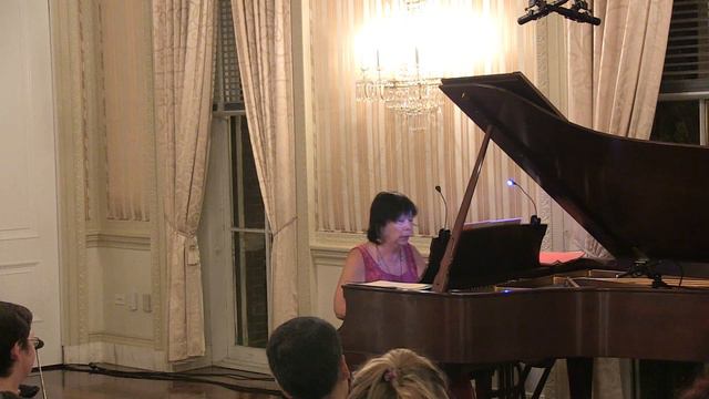 Ana Cervantes performs Georgina Derbez's "Un vuelo para Ana" смотреть онлайн