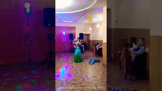 Восточный танец с крыльями бабочки/ Belly Dance with butterfly wings - Lanara смотреть онлайн