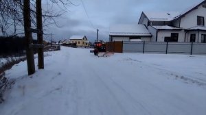 Минитрактор Уралец 2204 с гидроповоротным отвалом.