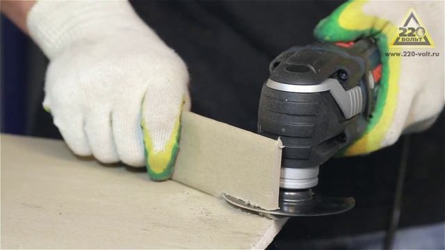 Инструмент многофункциональный BOSCH GOP 300 SCE