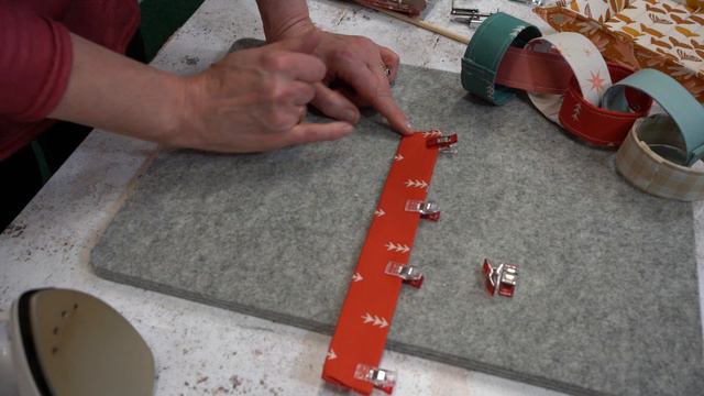 12 Makes Of Christmas - Fabric Paper Chain Garland смотреть онлайн
