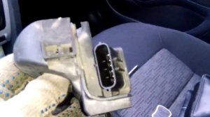 Ремонт педали акселератора (газа) на Шкода (SKODA), Фольцваген (Volkswagen). Снятие и установка.