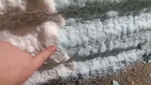 сравнение напыляемой балонной ппу с бытовой монтажной пеной