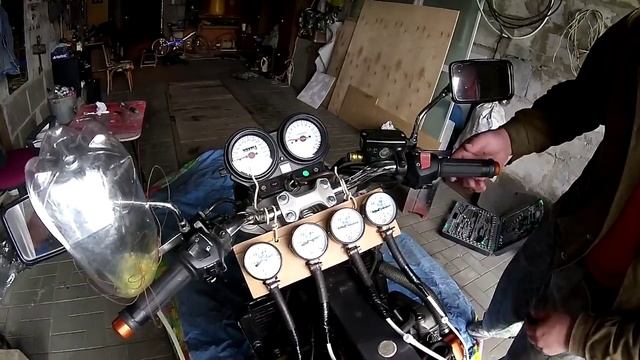 Honda Hornet 600F. Синхронизация карбюраторов.mp4 смотреть онлайн
