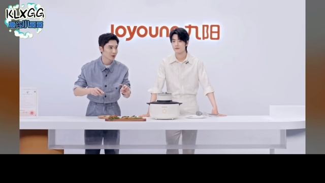 肖战@九阳抖音直播Xiao Zhan participated in Jiuyang Douyin live broadcast room смотреть онлайн