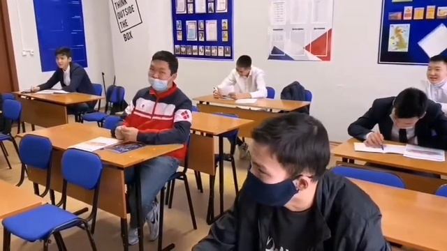 Урок Иностранного языка, 1 курс, Слесарь КИПиА. смотреть онлайн