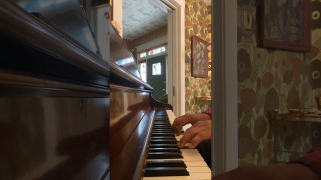 ELEW Plays Biggie Smalls/Isley Brothers “ Big Poppa/ Between The Sheets”