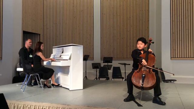 Requiebros by Cassado -- JohnWu Cello (10 yrs) смотреть онлайн