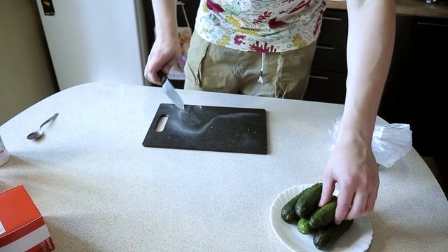 Малосольные огурцы, самый вкусный и самый быстрый рецепт. смотреть онлайн