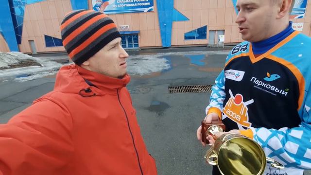 Интервью с победителями соревнований по хоккею с мячом города Кемерово 🏆 смотреть онлайн