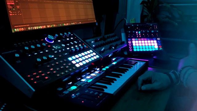 Home Station - Late Night Ambient (w/ Hydrasynth, Cobalt8m, Circuit Mono Station) смотреть онлайн