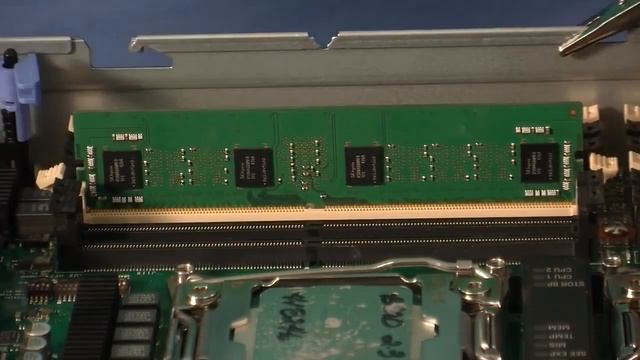 Lenovo Flex x240 M5 removing a DIMM смотреть онлайн