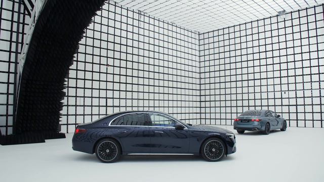 2023 New Mercedes E-Class AMG Exclusive first look?? смотреть онлайн