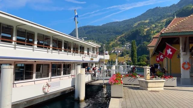 Vitznau, the breathtaking village at the foot of Mount Rigi ?? Switzerland 4K смотреть онлайн