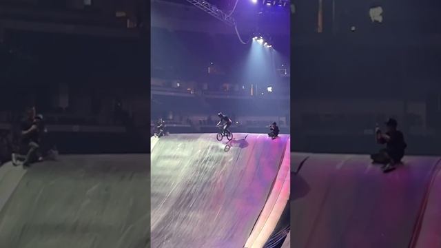 ?? 20th Anniversary tour NITRO CIRCUS ? [нарезка лучших моментов] ? смотреть онлайн