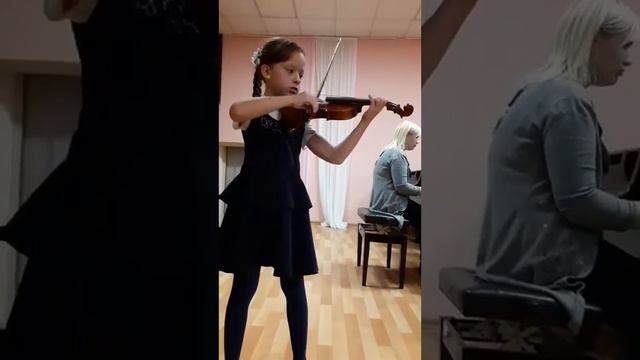 Гавот... Бах (Доминика 7 лет) смотреть онлайн