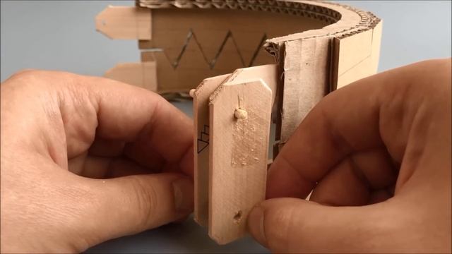 How to make a trap on a bear from Cardboard смотреть онлайн