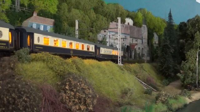 Pullman Orient Express de Hornby Jouef au complet 01 01 2022 смотреть онлайн