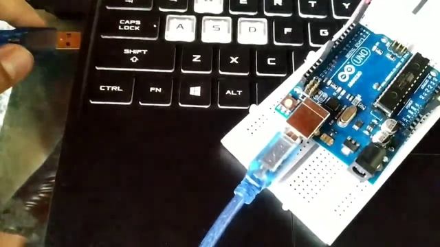 Video Percobaan Job 1 (Input Digital) - Praktikum Sensor dan Transduser смотреть онлайн