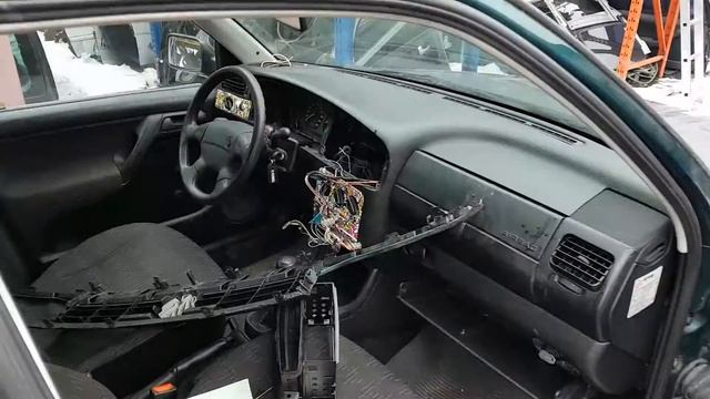 Car Recycler Parts Volkswagen Golf, III 1997 1.6 55kW Gasoline Mechanical Hatchback