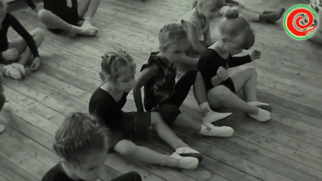 Сюрприз - Начальная группа (первые шаги) 2014 смотреть онлайн