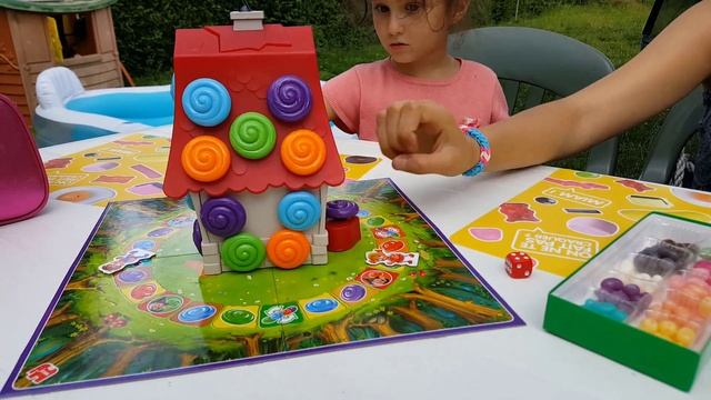 Новый челлендж! Украсть КОНФЕТКИ у Ведьмы!Пробуем конфеты Джелли белли челлендж! Новая детская игра смотреть онлайн