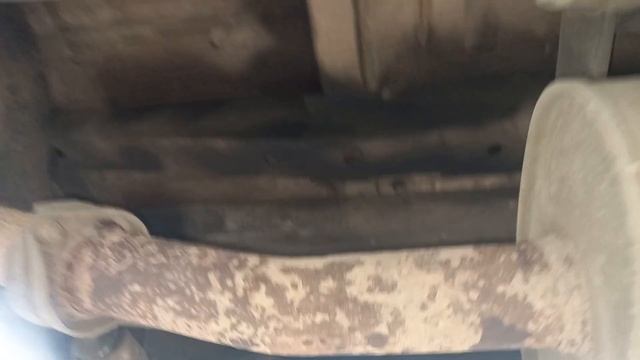 ГАЗ Соболь 4х4. Вид снизу после первой зимы. Коррозия. Антикор днища. смотреть онлайн