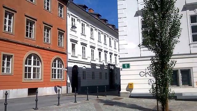 На улице в Любляне ! смотреть онлайн