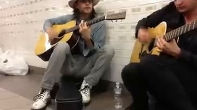 Jared Leto playing The Kill in an NYC subway station. смотреть онлайн