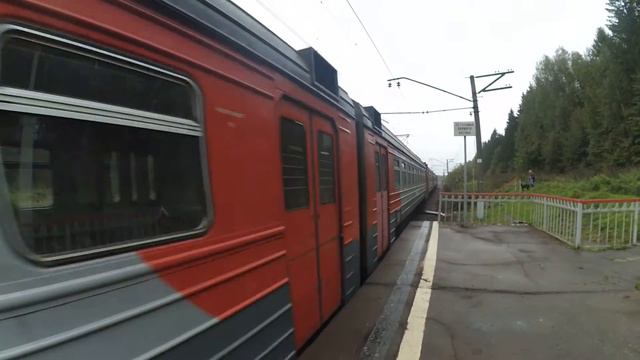 Электропоезд ЭД4М-0300 платформа Ожигово 20.09.2016 смотреть онлайн