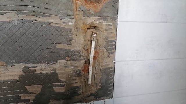 Почему нельзя прятать металлопласт в стену. Можно ли прятать трубы из металлопласт в стену. смотреть онлайн