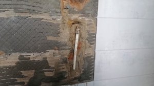 Почему нельзя прятать металлопласт в стену. Можно ли прятать трубы из металлопласт в стену.