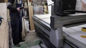 Шип паз с помощью ЧПУ станка (CNC )