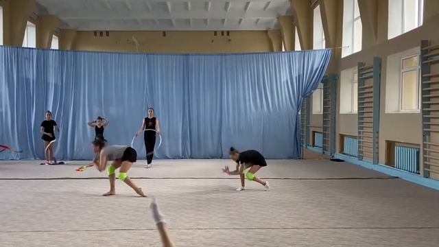 красивое показательное по художественной гимнастике смотреть онлайн