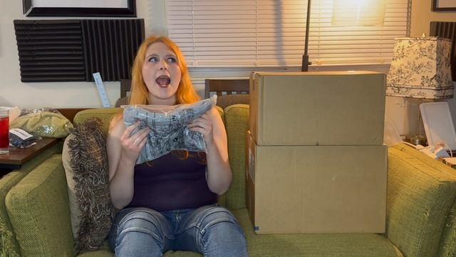 Unboxing Temu: Halloween Haul смотреть онлайн