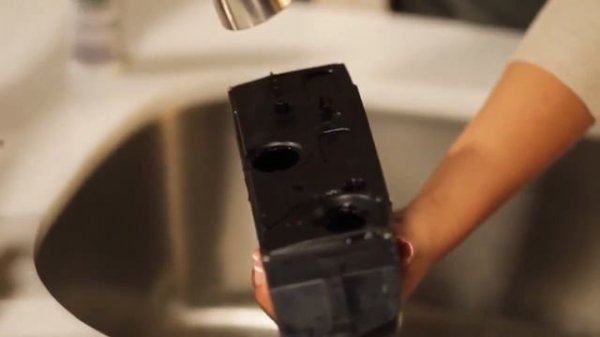 Как помыть контейнер на iRobot Scooba 450