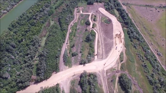 Уральск. Строительство на правом берегу реки Чаган в парке Кирова. смотреть онлайн
