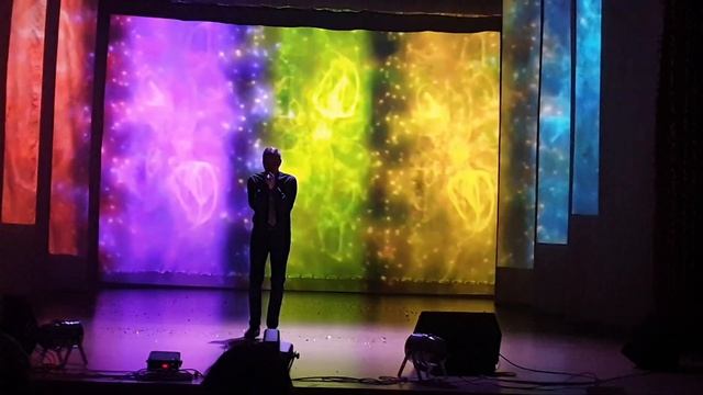 Танцы на стеклах (Cover) смотреть онлайн