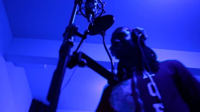RANGEROVERHANG Ft AG Da KING & GMFG RON - 