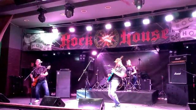 Ваася - никто его не знает // Счастливые дни Live 28.10.18 смотреть онлайн