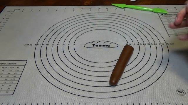 How to make a hammer from martipan, fondant, sugarpaste, gumpaste