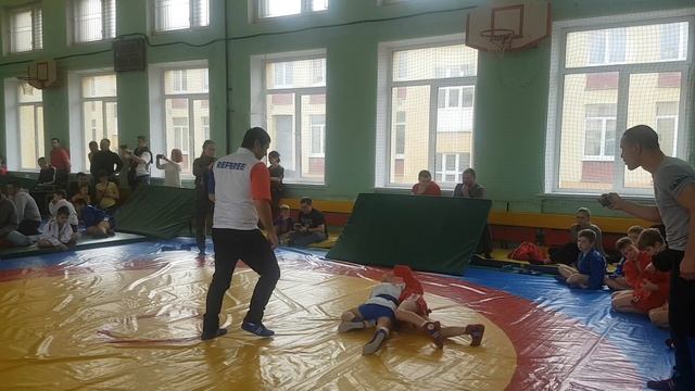 Бой участников 3 смотреть онлайн