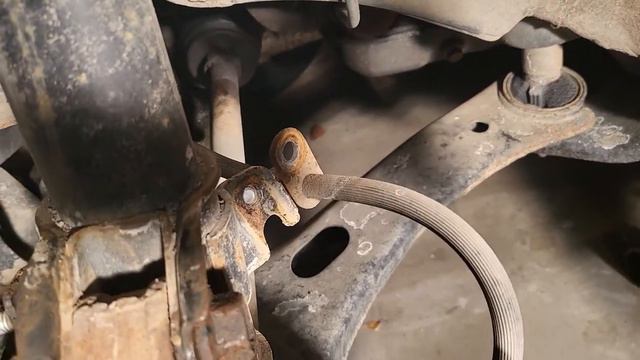 2008 Subaru Outback Driver side CV Axel replacement смотреть онлайн
