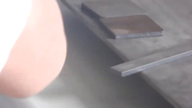 машина для лазерной резки листового металла и труб с большой мощностью смотреть онлайн