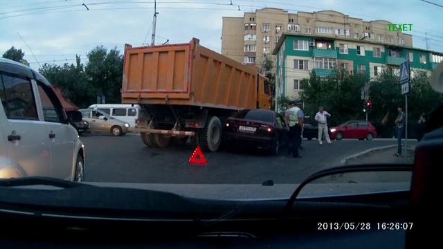 Храбрый портняжка :) 28.05.13 Моздокская/Боевая смотреть онлайн